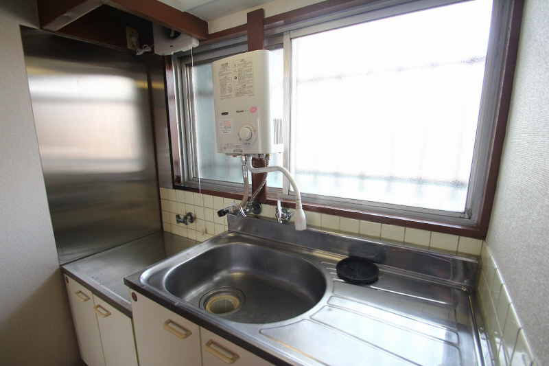 Kitchen.  ※ It is a photograph of the 502 in Room