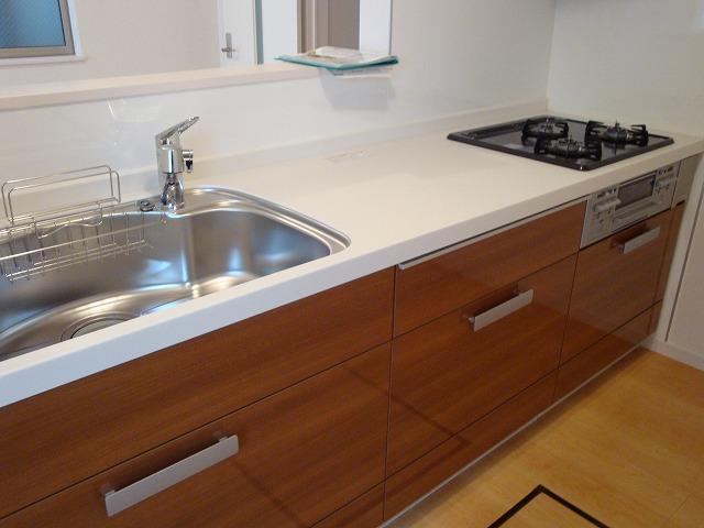 Kitchen.  2013.12.20 Shooting