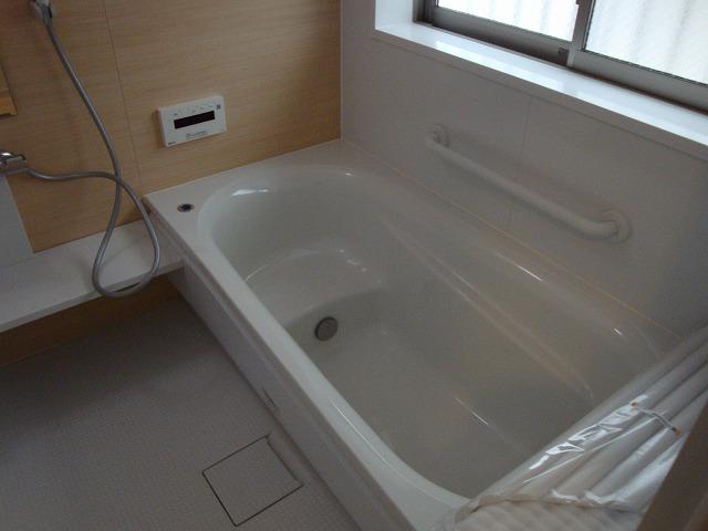 Bathroom.  2013.12.20 Shooting