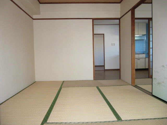 Other room space. Japanese-style room 6 quires