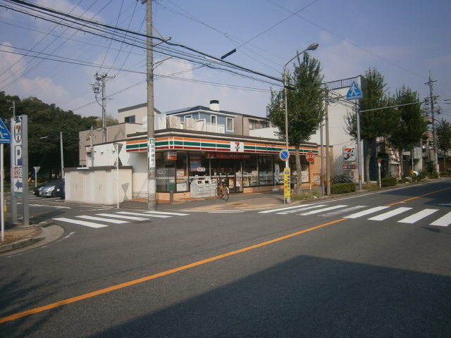 Convenience store. Seven-Eleven Nagoya Tsutsui-cho 4-chome up (convenience store) 491m