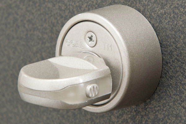 Security.  [Thumb turning measures Tablets] Incorrect lock has difficult thumb turning measures lock is adopted by turning a thumb-turn (same specifications)