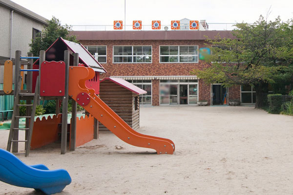 Surrounding environment. Tsutsui kindergarten (walk 11 minutes ・ About 870m)