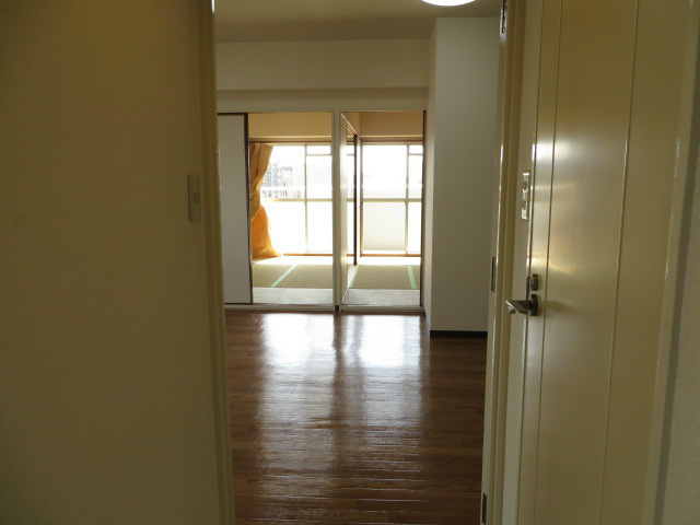 Other room space. From the front door ・  ・