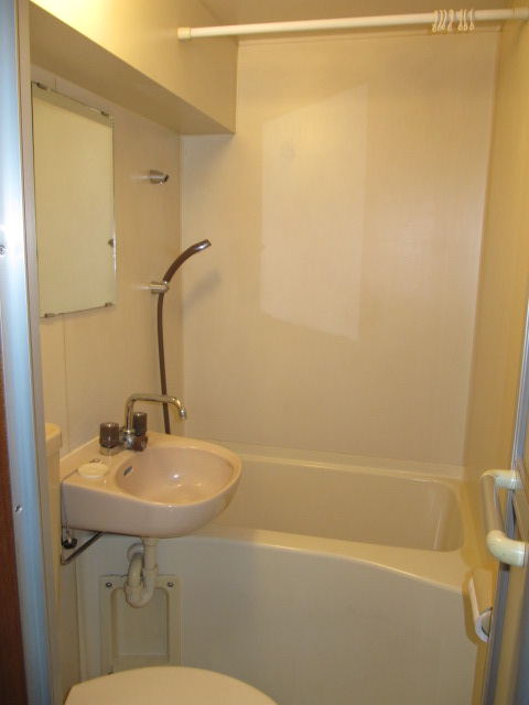 Other room space. Bathroom (2)