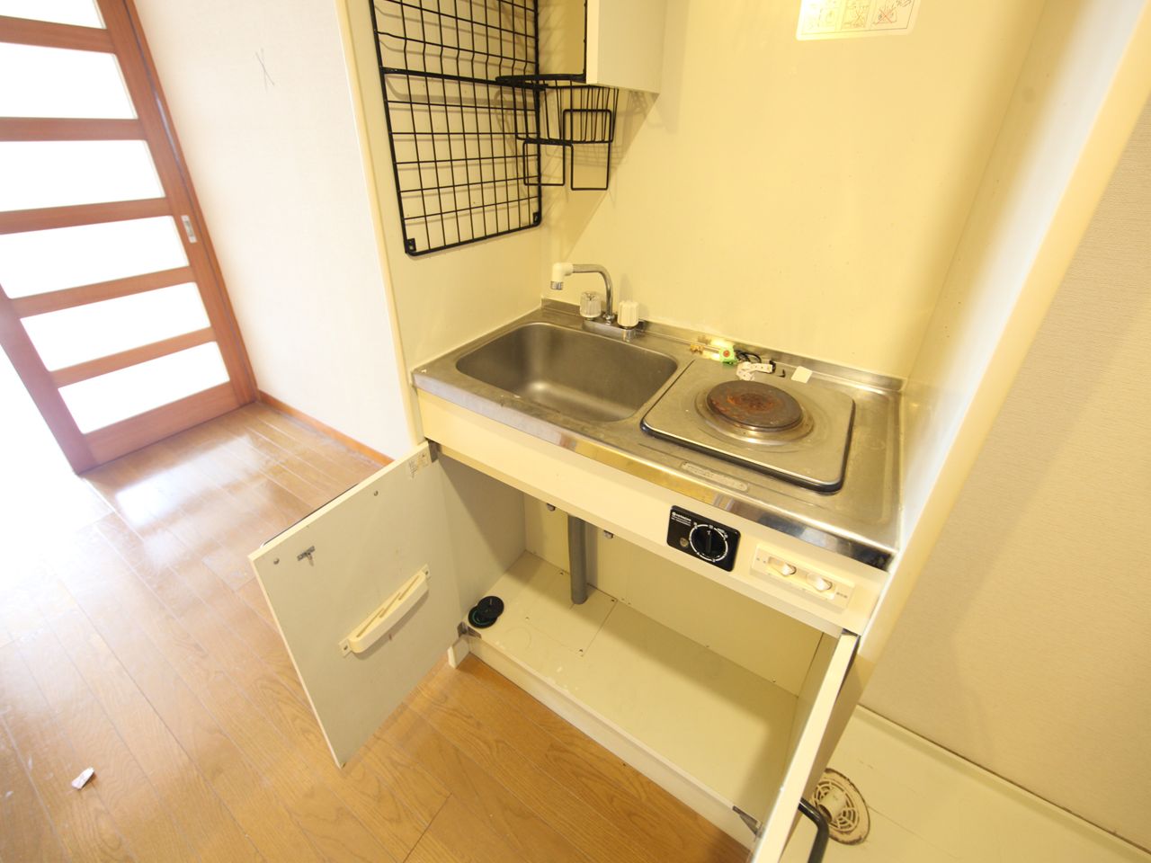 Kitchen. Kitchen (with stove) refrigerators Storage