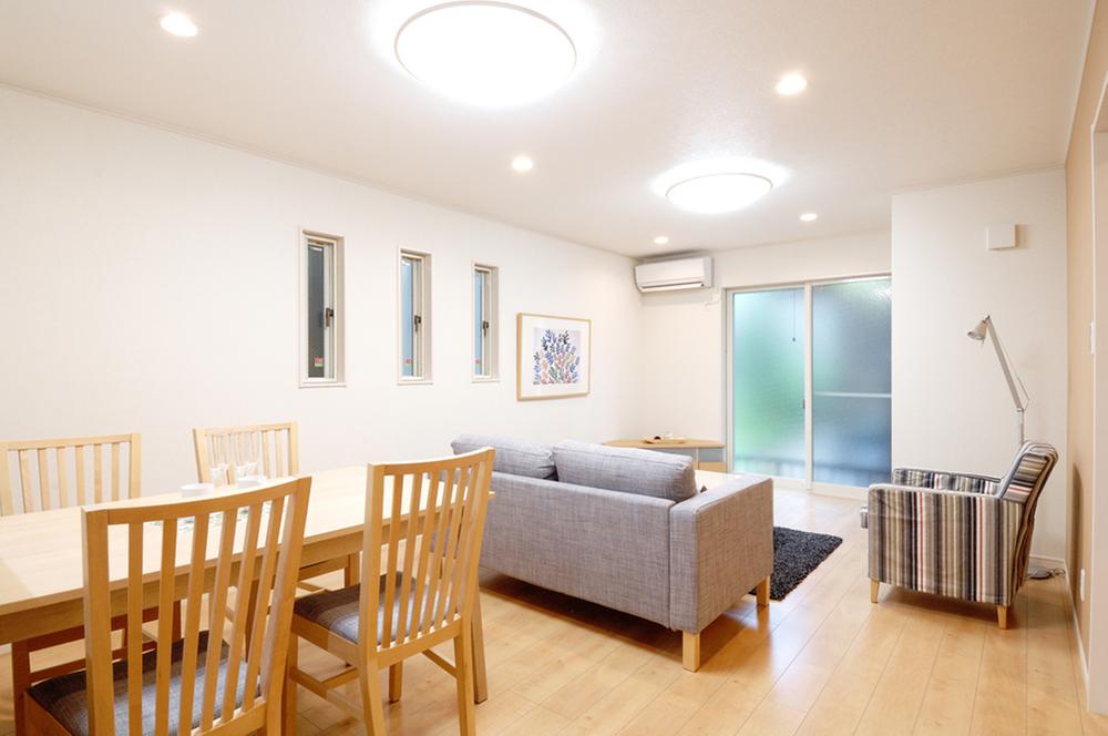 Living. Indoor (11 May 2013) Shooting