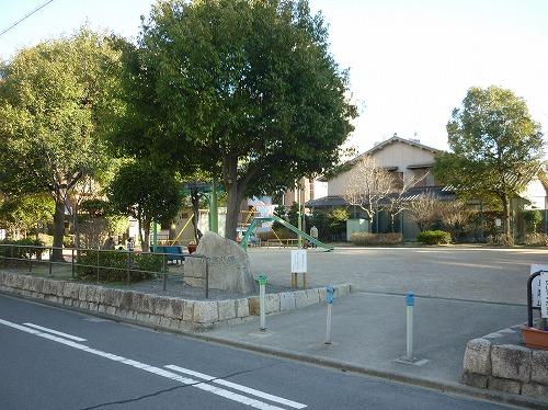 park. 80m Yamadahigashi park to East Park Yamada walk 1 minute. You take advantage can park as your garden. 