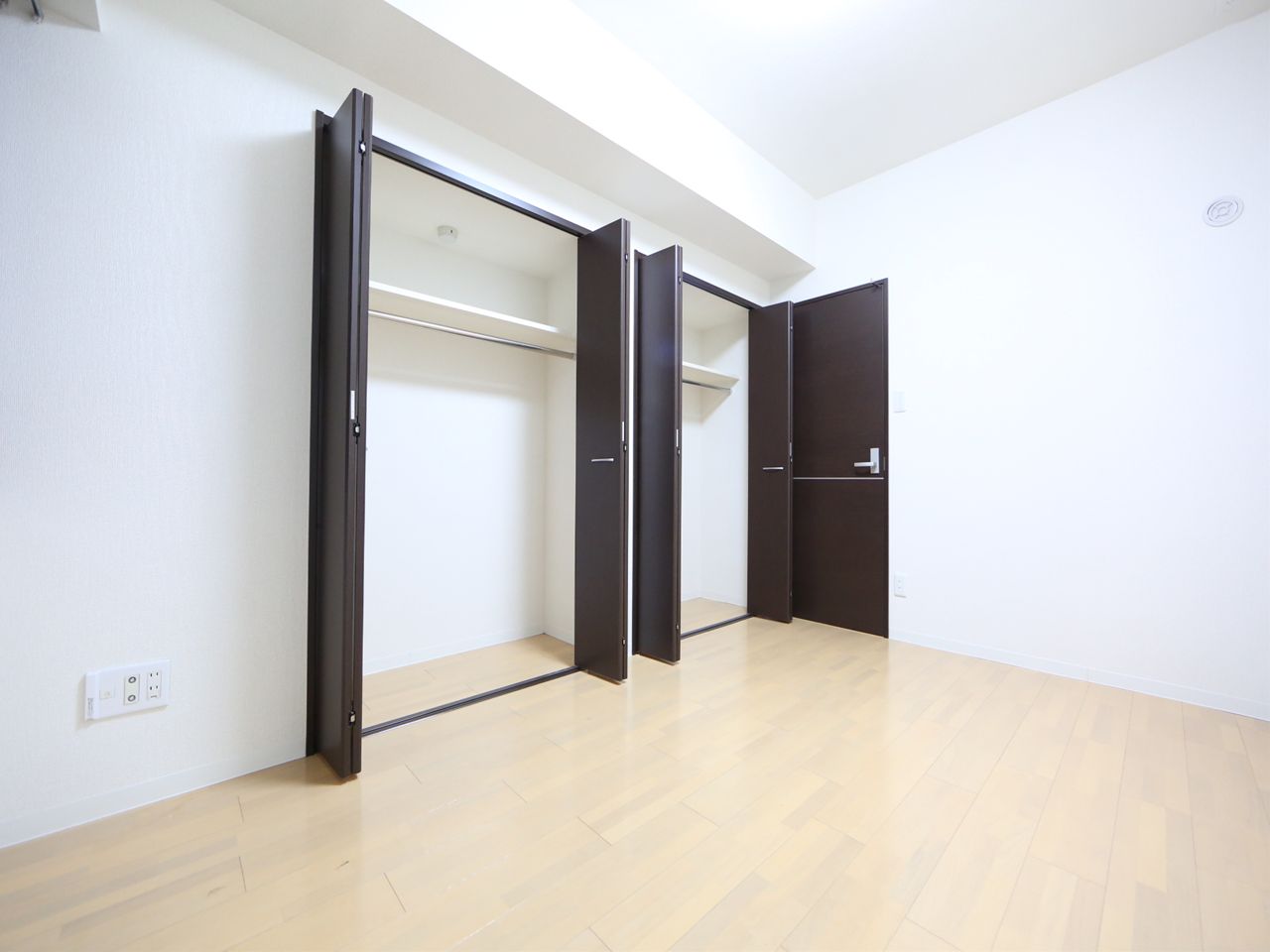 Other room space. Western-style 6.3 Pledge With closet (storage rich have)