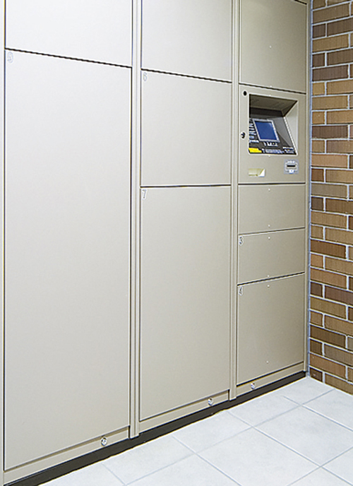 Common utility.  [Home delivery locker (with arrival display function)] The luggage that arrived at the time of going out, Open the box in a non-touch keys, Can be received at any time 24 hours. Box is directly connected in the Administration Center and online, The appropriate response time of trouble. And the payment of shipping charges and cleaning fee of home delivery products, It can be settled by credit card. Also, It can be confirmed by the arrival display that you have arrived luggage a set entrance machine (at the time of unlocking in the non-touch key) and dwelling units within the intercom base unit / Same specifications