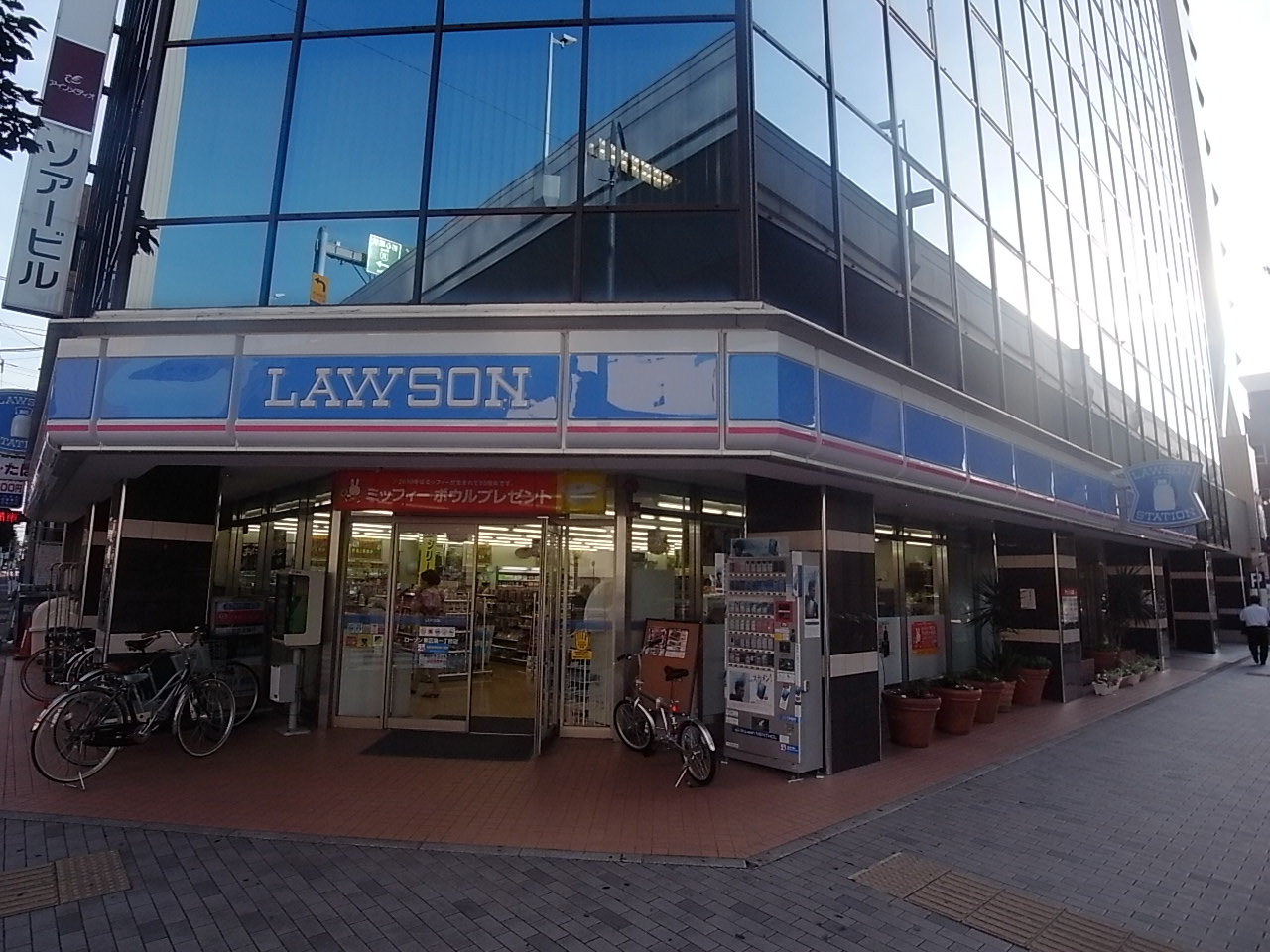 Convenience store. 160m until Lawson L, Higashi-ku, Izumi-chome store (convenience store)