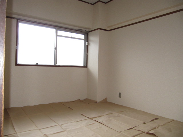 Living and room. Japanese-style room 6 quires