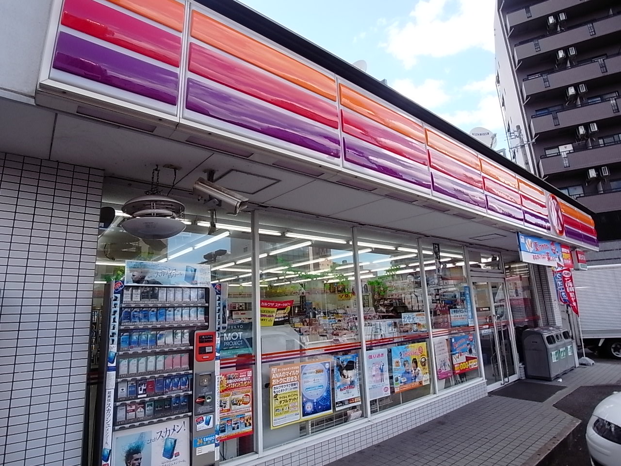 Convenience store. Circle K Izumi Sanchome shop 198m up (convenience store)