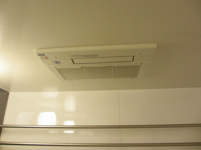 Bath. With bathroom ventilation dryer ※ It will be the same type of room image. 