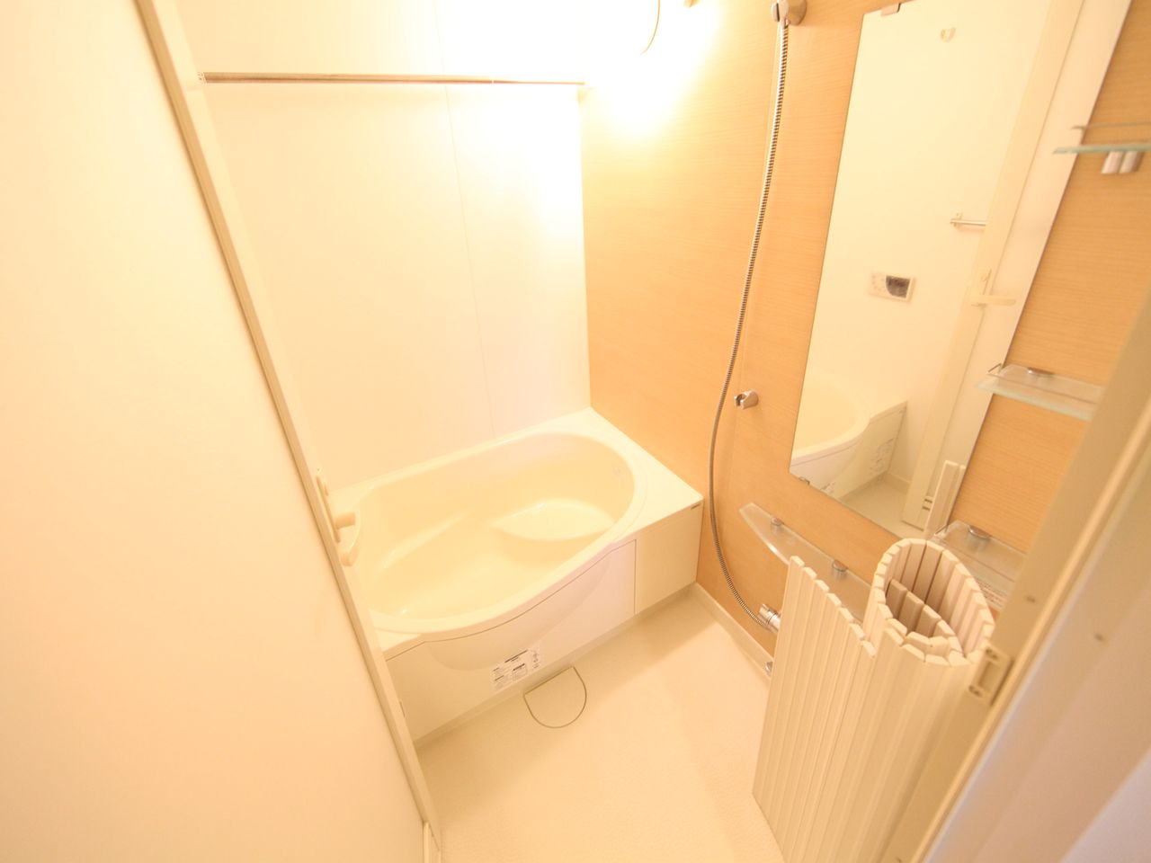 Bath. Bathroom (reheating ・ Bathing with bathroom dryer)