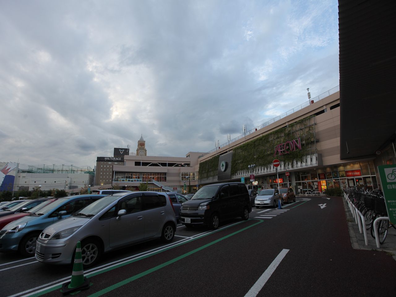 Shopping centre. 919m until ion Chikusa Shopping Center (Shopping Center)