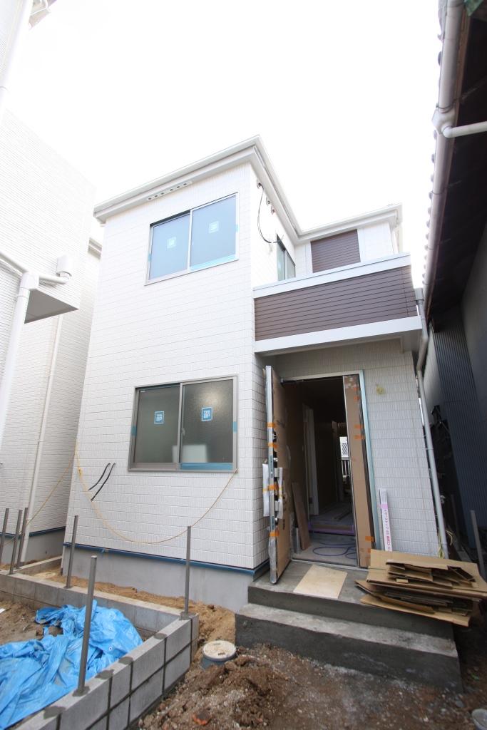 Local appearance photo. Building 2 appearance 2013 November shooting