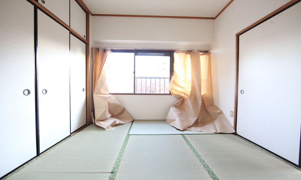 Living and room. Japanese-style room 6 quires With closet (storage rich have)