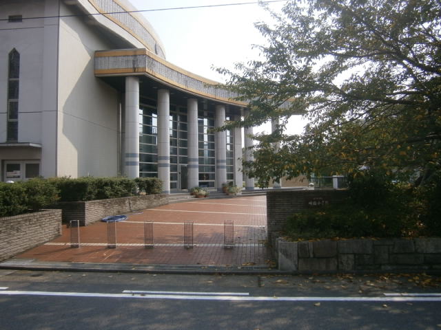 Primary school. 620m to Nagoya Municipal Meirin elementary school (elementary school)