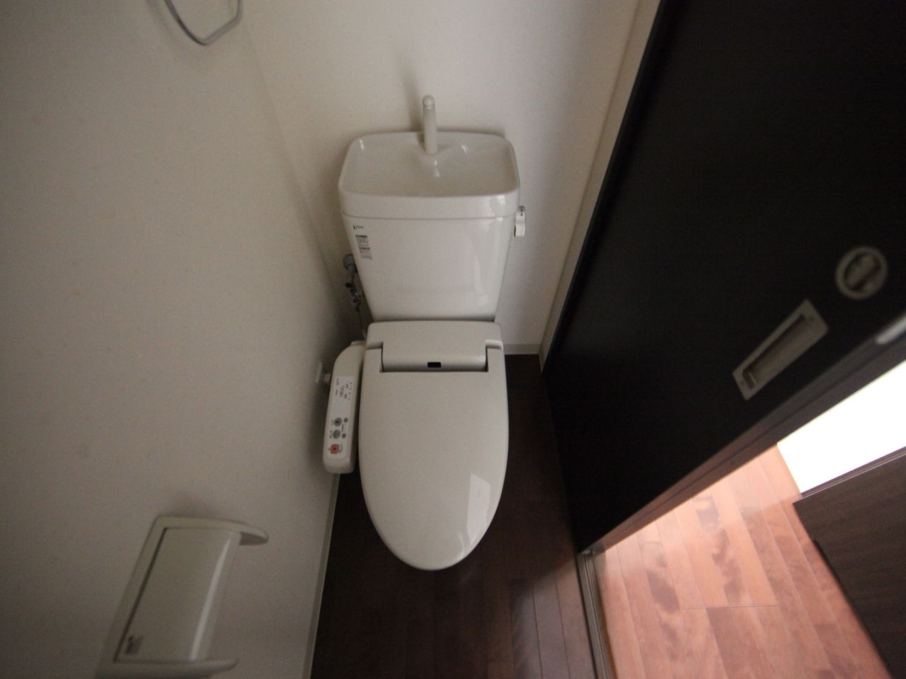 Toilet. Toilet with hot cleaning heating toilet seat