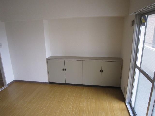 Other room space