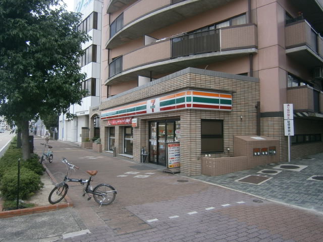 Convenience store. Seven-Eleven Nagoya Tokugawa 1-chome to (convenience store) 295m