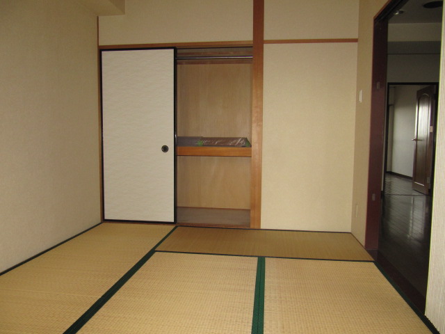Balcony. Japanese-style room 6 quires