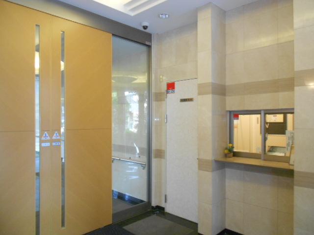 Entrance. The Entrance, There is a management person room. Month ・ water ・ wood ・ Money ・ Saturday has been attendance is janitor.