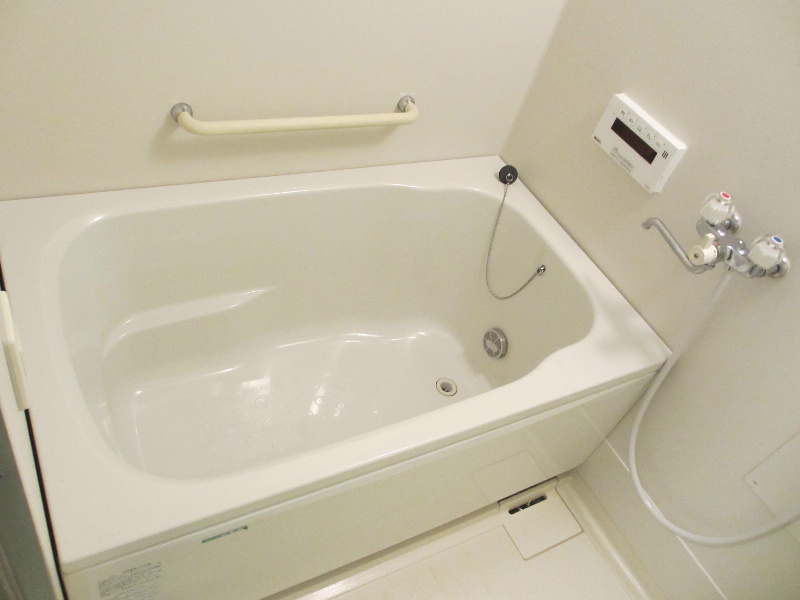 Bath. With bathroom dryer and reheating with function