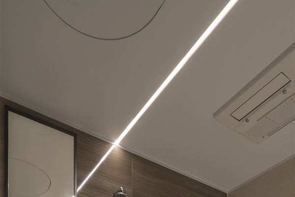 Bathing-wash room.  [Flat line LED lighting] A line-shaped illumination to fall flat on the ceiling surface, Adopt a flat line LED lighting which is visible to the impression in the bathroom and clean. Also, Electric bill in the long life you can also save (same specifications)