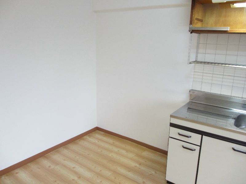 Other room space. Refrigerator Storage ※ It will be the same type of room image.