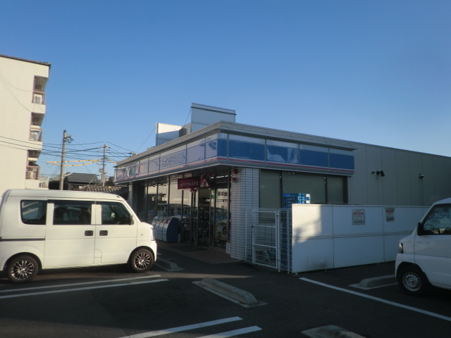 Convenience store. Lawson, Higashi-ku, Tsutsui-chome store up (convenience store) 575m