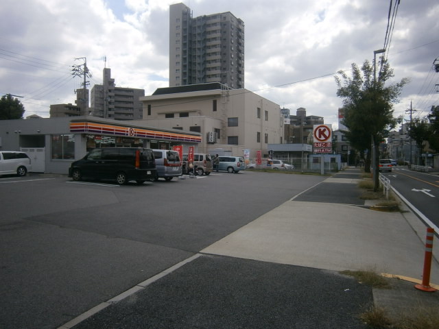 Convenience store. Circle K Yoshino Sanchome store up to (convenience store) 351m