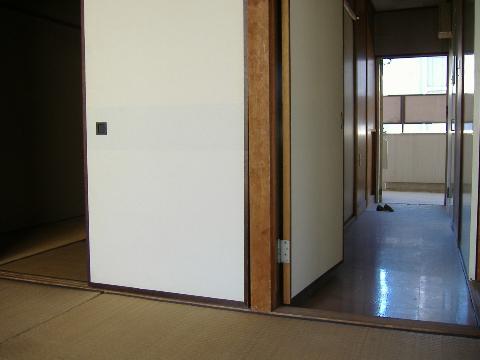 Other room space. Japanese-style room ~ Corridor