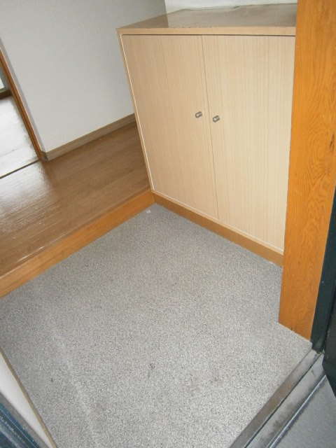 Entrance. It is with cupboard