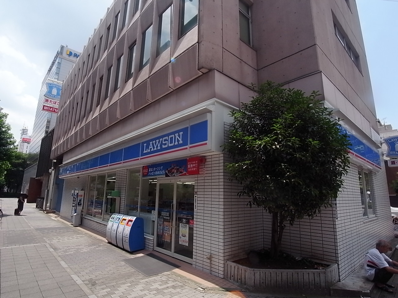 Convenience store. 76m to Lawson, Higashi-ku, Takaoka store (convenience store)