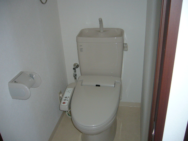 Toilet. Bidet