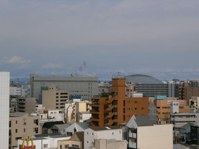 View photos from the dwelling unit. View from local, Roof of Nagoya Dome looks. (December 2013) Shooting