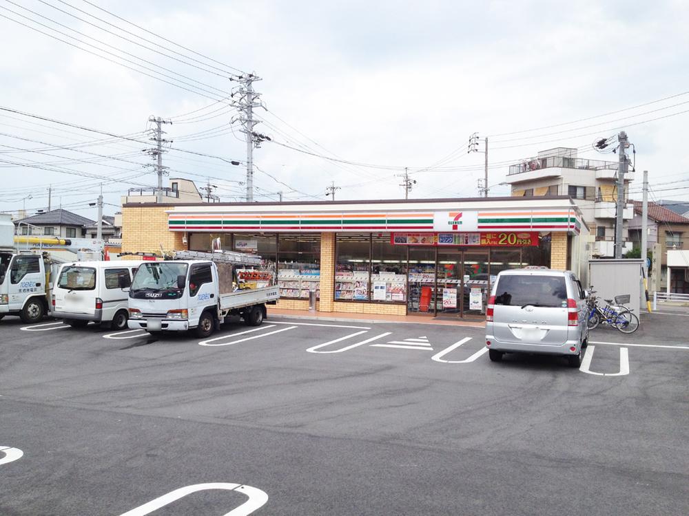 Convenience store. 170m to Seven-Eleven Nagoya Tsujimachi 5-chome