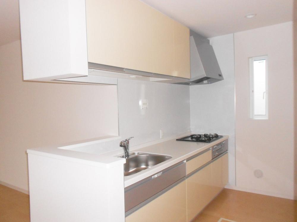 Kitchen. kitchen Artificial marble counter system Kitchen (Under-floor storage available)