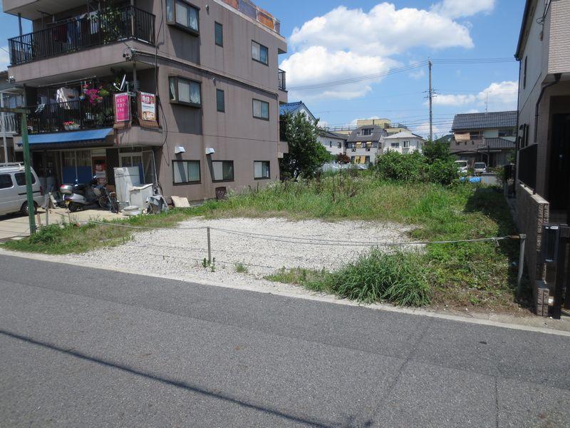 Local land photo. Facing south! South ・ North of the double-sided road! 60.80 square meters land without building conditions Widely sunny and frontage 10.7m!