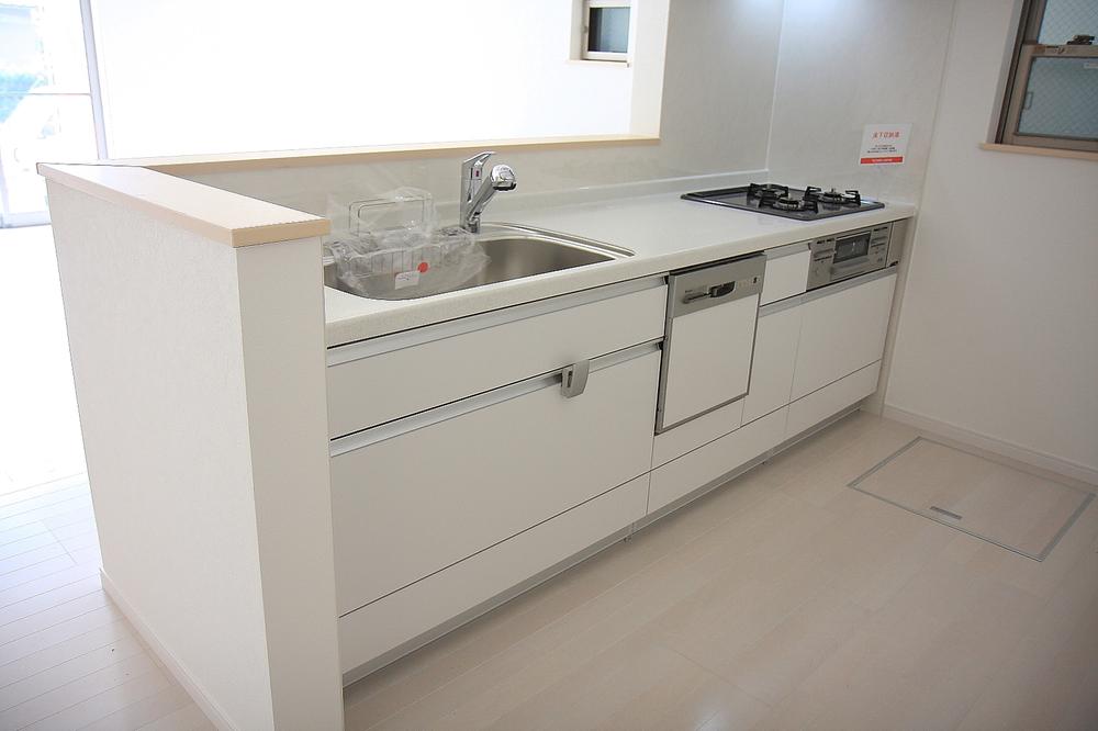 Same specifications photo (kitchen)