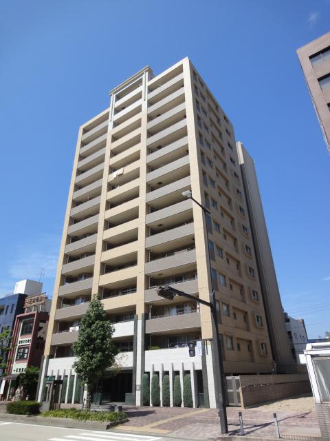 Local appearance photo. Indoor (12 May 2013) Shooting