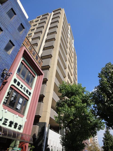 Local appearance photo. Local (12 May 2013) Shooting