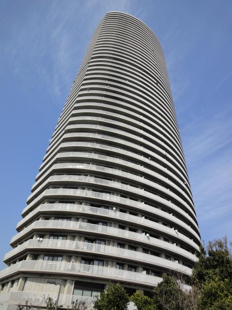 Local appearance photo. Symbolic existence of Nagoya Tower condominium "The ・ Scene Johoku is Astro Tower ".