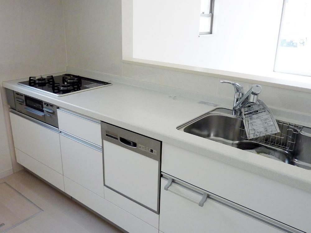 Kitchen. kitchen Artificial marble counter, Dish washing dryer ・ Water purifier with system Kitchen (Face-to-face ・ Underfloor Storage Yes)
