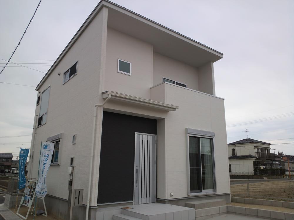 Building plan example (exterior photos). Building plan example (D No. land) Building price 19,800,000 yen building area 102.26 sq m