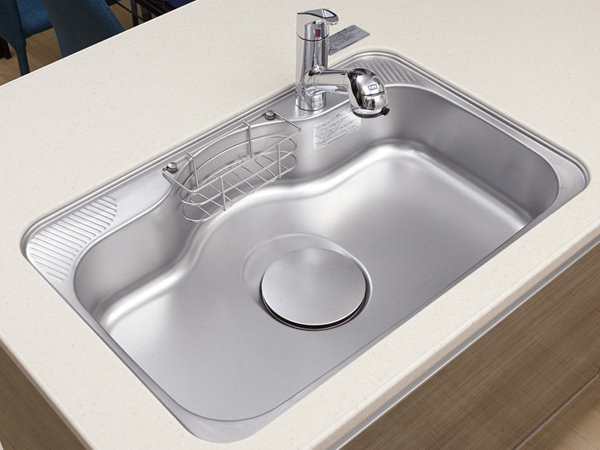 Kitchen.  [Wide sink] (Same specifications)