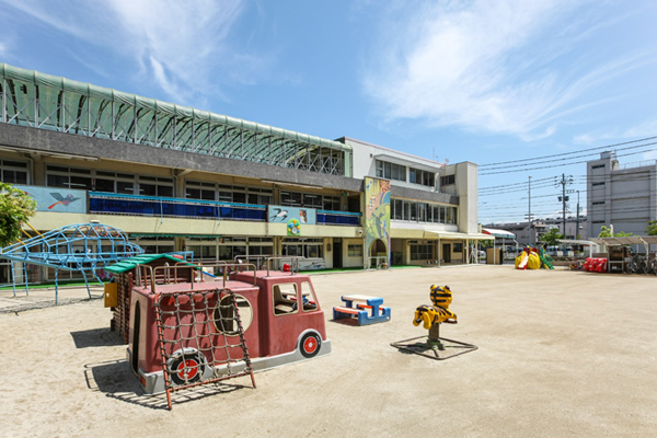 Surrounding environment. Private Kamiida kindergarten (6-minute walk ・ About 470m)