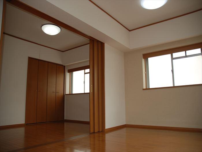 Living. The large space of about 19 tatami opened the door